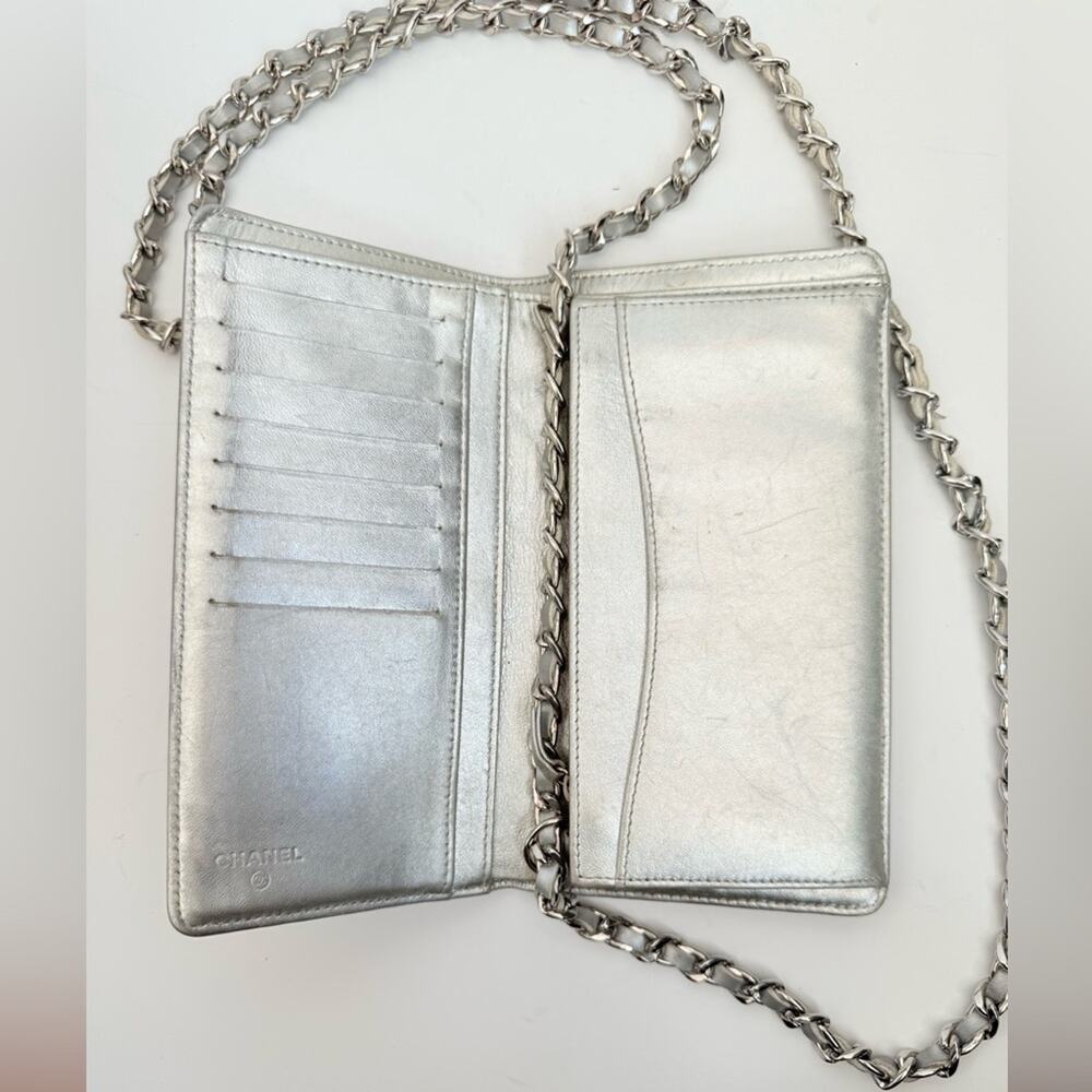 Chanel Metallic Silver Lambskin Leather CC Long Full Flap Wallet bag - Picture 6 of 11